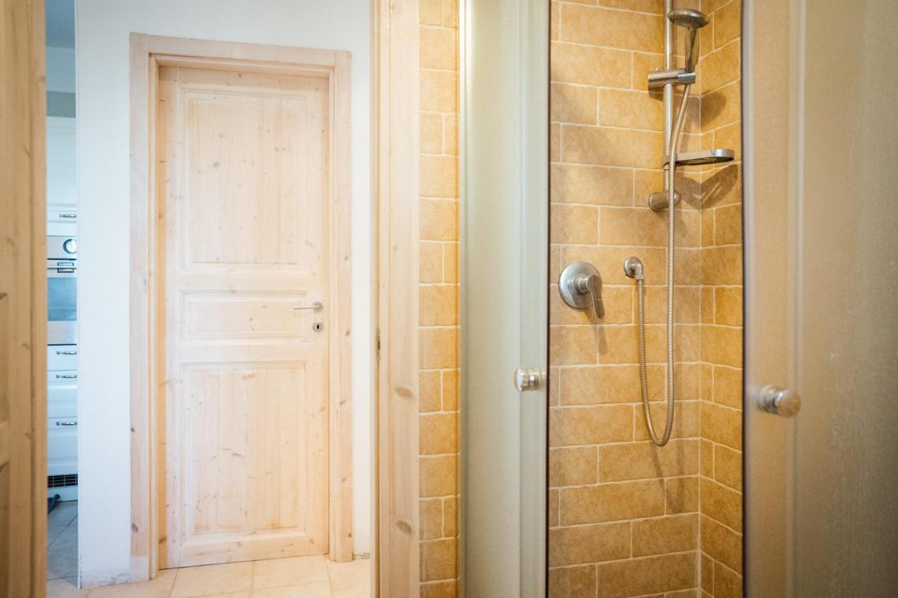 Prestigiosa Villa Con Piscina Condominiale モノーポリ エクステリア 写真