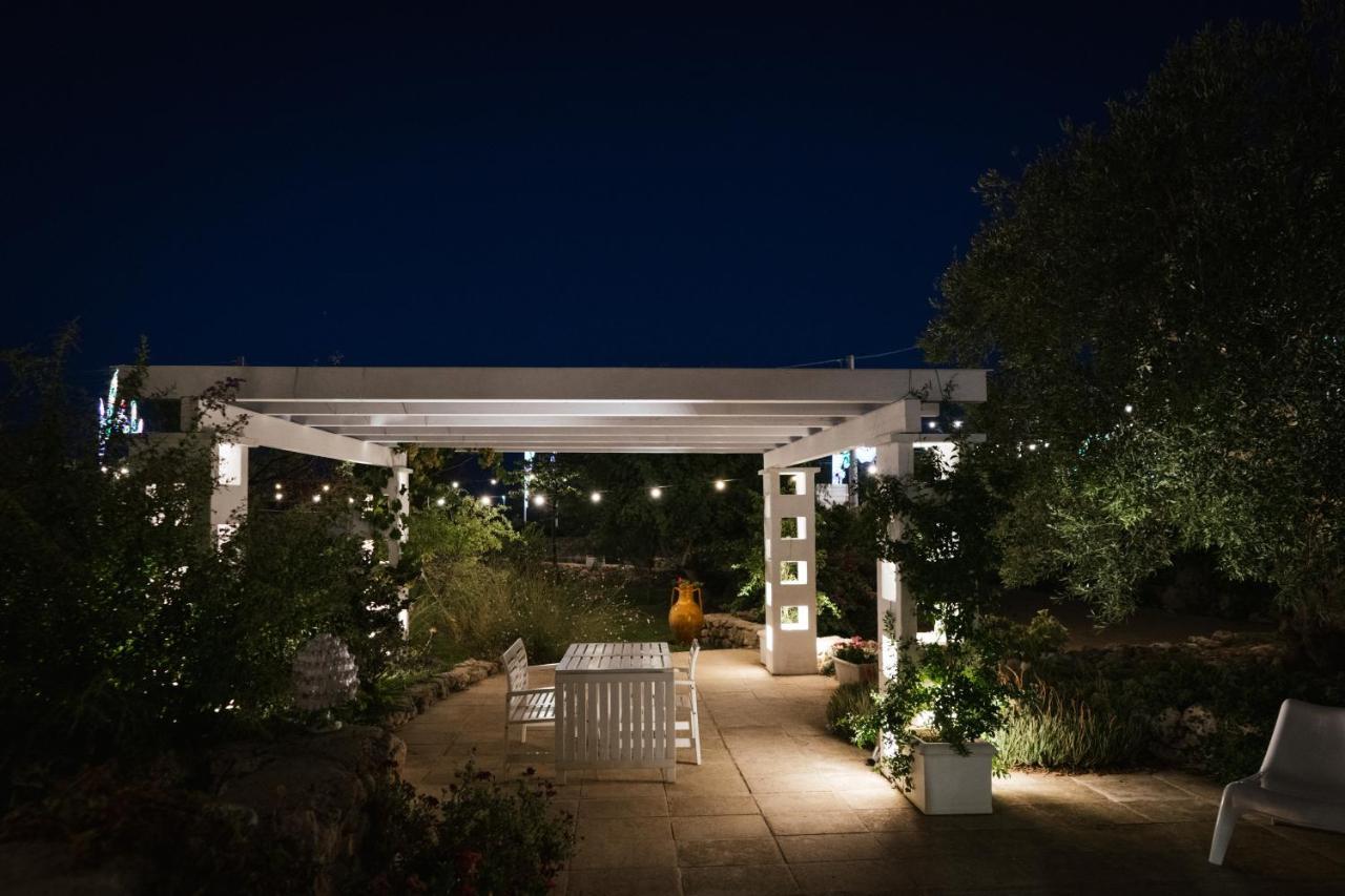 Prestigiosa Villa Con Piscina Condominiale モノーポリ エクステリア 写真