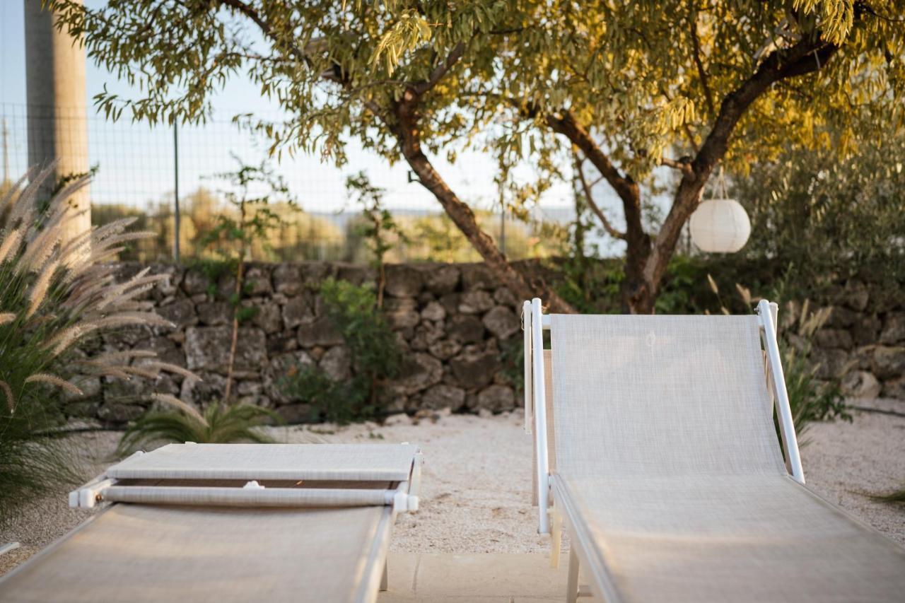 Prestigiosa Villa Con Piscina Condominiale モノーポリ エクステリア 写真
