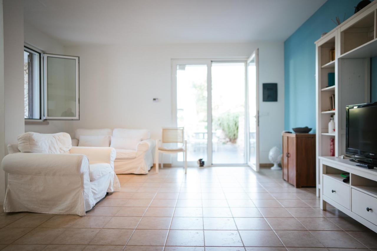 Prestigiosa Villa Con Piscina Condominiale モノーポリ エクステリア 写真