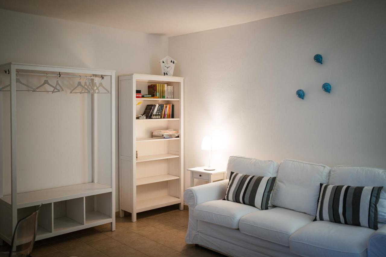 Prestigiosa Villa Con Piscina Condominiale モノーポリ エクステリア 写真
