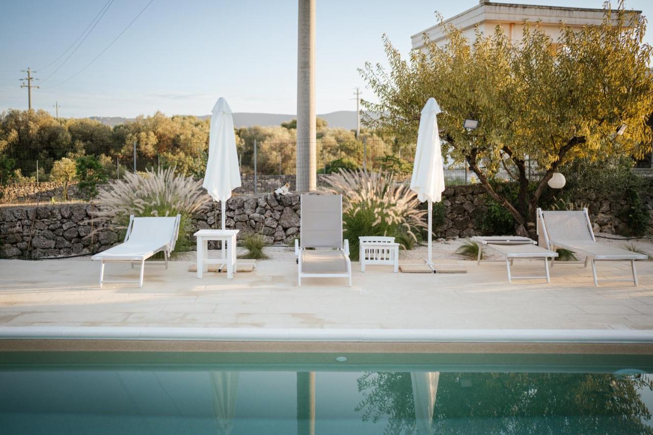 Prestigiosa Villa Con Piscina Condominiale モノーポリ エクステリア 写真